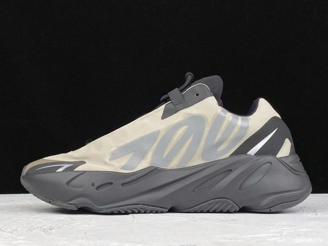 MNVN Adidas Yeezy FY3729 Bone Boost 700 0822